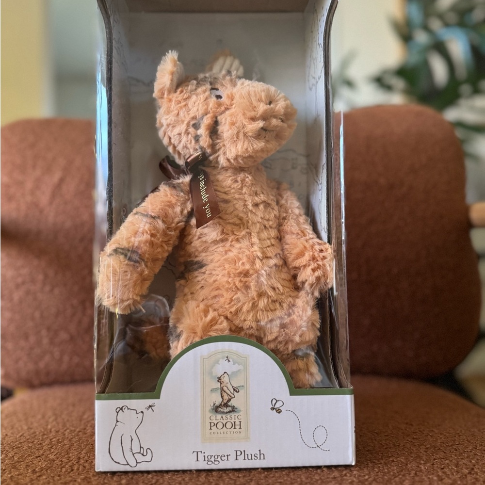 Disney Classic Pooh Tigger Plush - Orange and Brown